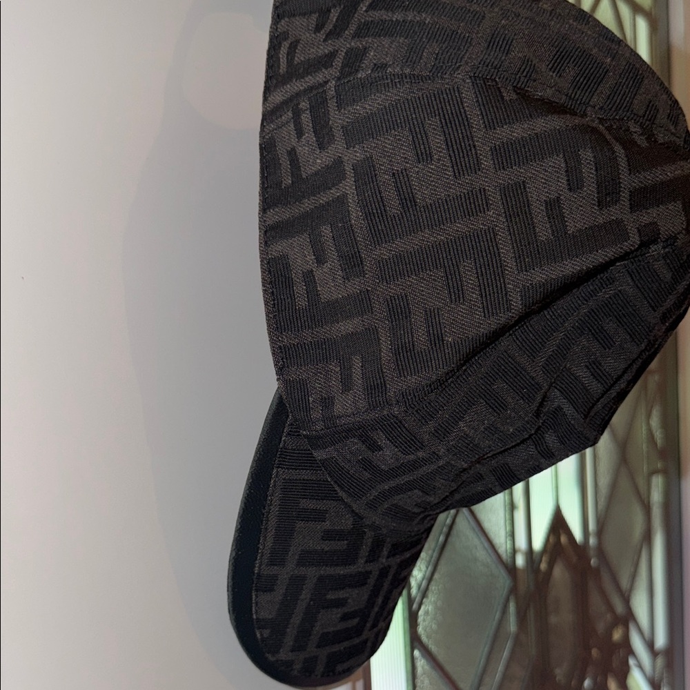 Authentic FENDI Baseball Cap in Black/Brown and black interior - Picture 12 of 12